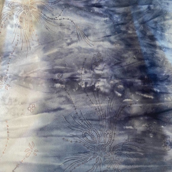 Women’s Only Nine Tye Dye Floral Embellished Top - Picture 7 of 7